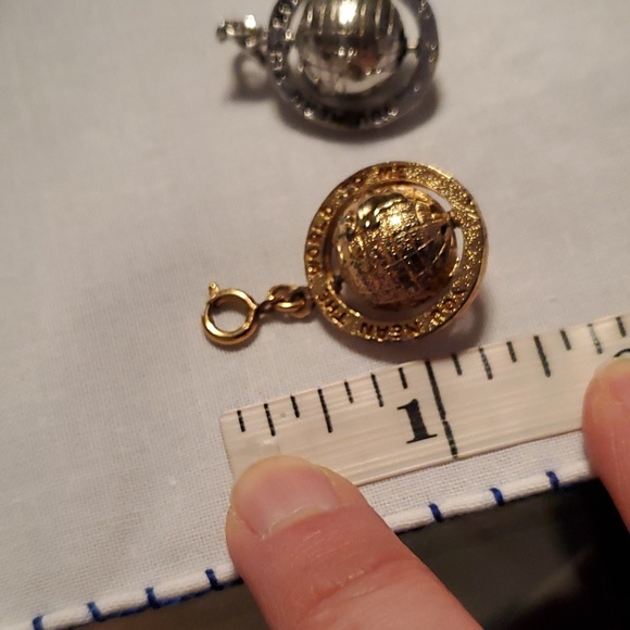 Vintage Monet spinning world charms - Picture 13 of 13